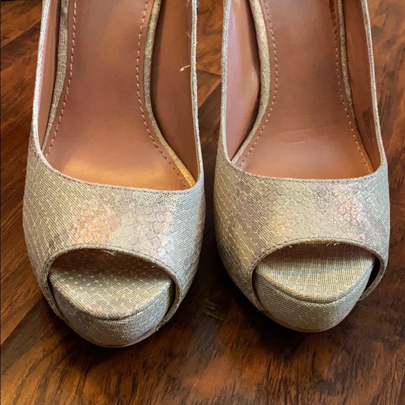 Vince Camuto leather heels - Picture 4 of 13